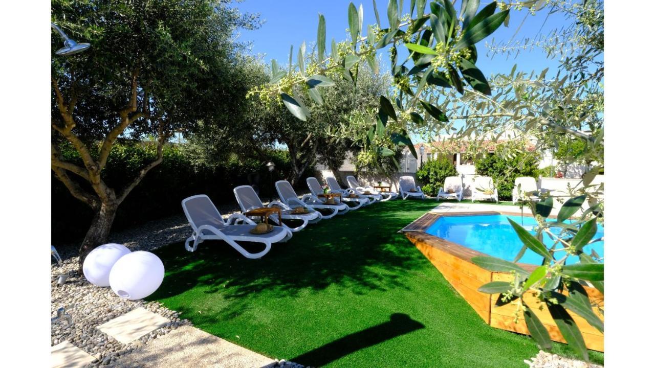 Tenuta Con Due Abitazioni Indipendenti Martina Franca Exterior photo